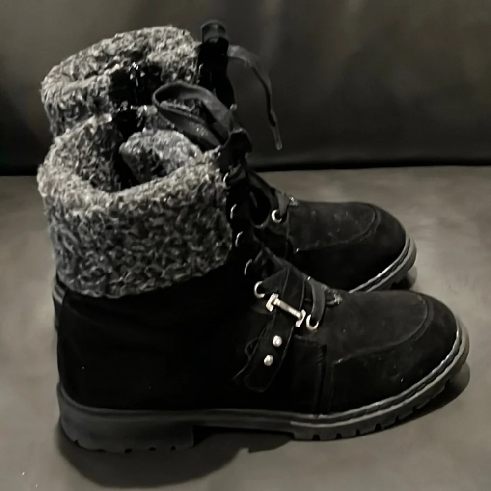Authentic Stuart Weitzman kids designer black lace up boots sz big girls 4